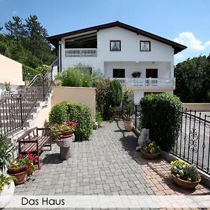  Apartment Anica Iles