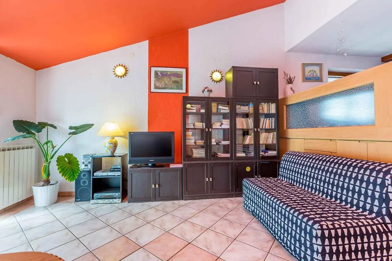 Apartment In Viskovo 31060 Croatia