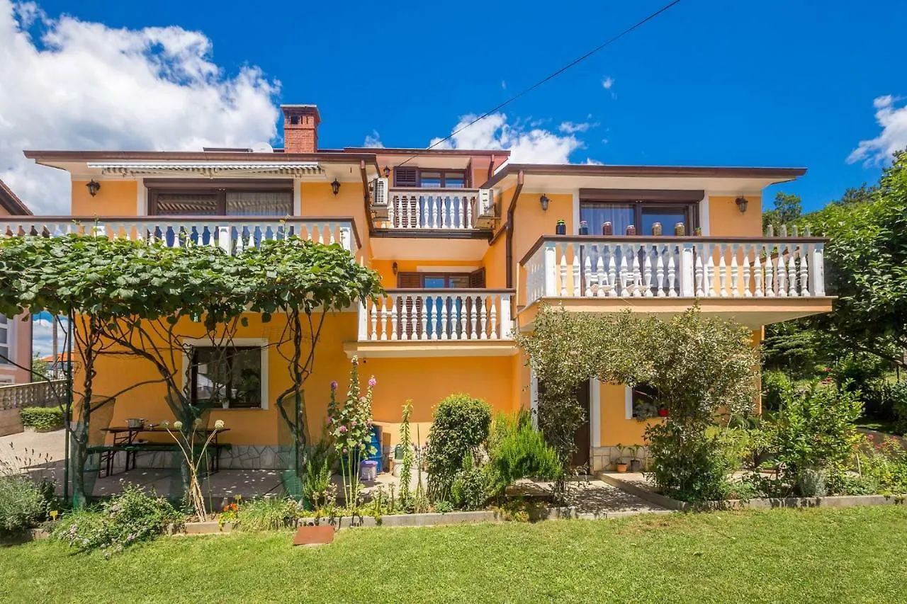 Apartment In Viskovo 31060